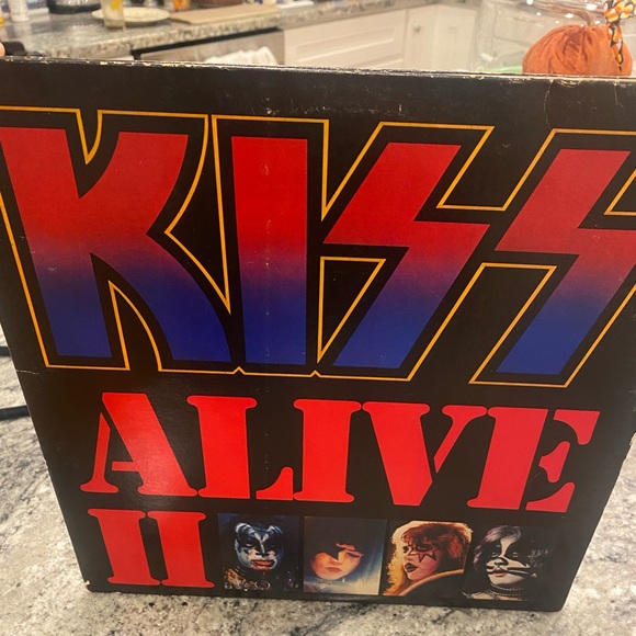 KISS Alive 2 vintage vinyl double album record vinyl unique Valentines Day gift - Picture 2 of 14